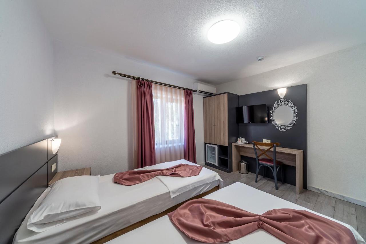 laden hotel bodrum Buitenkant foto