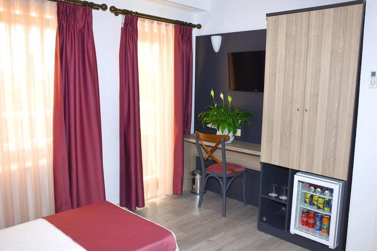 laden hotel bodrum Buitenkant foto